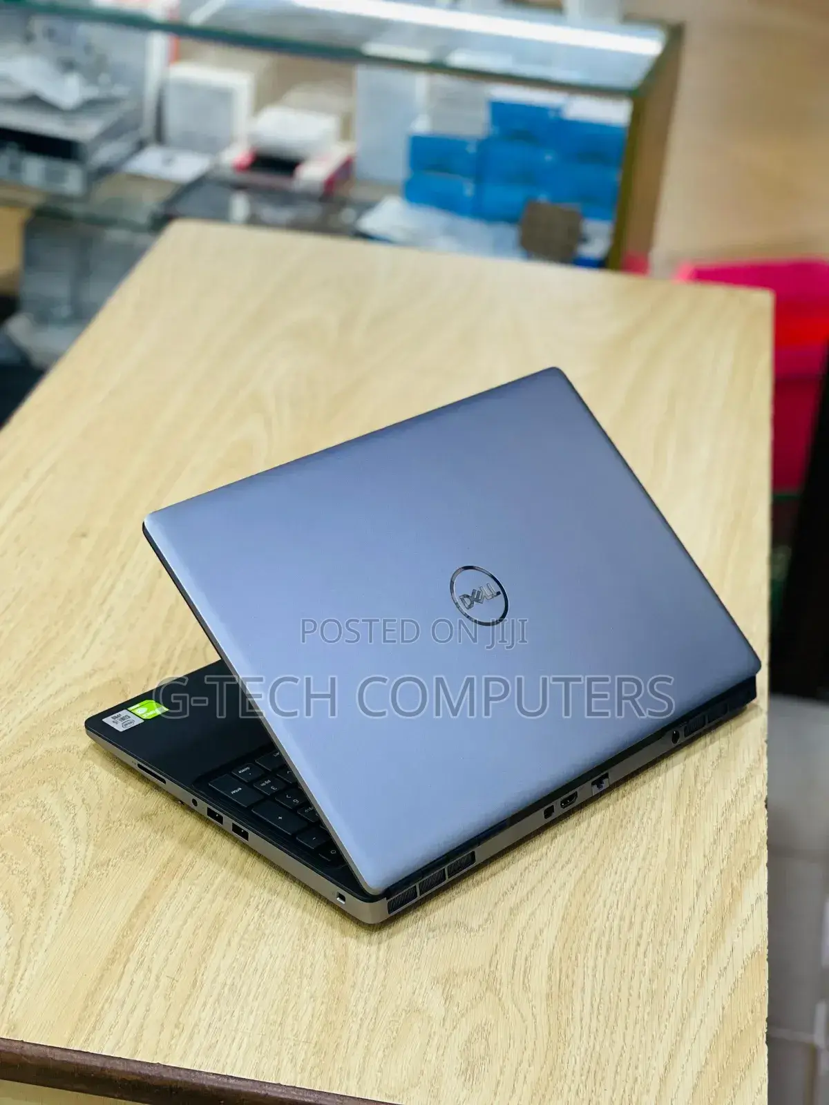 New Laptop Dell Precision 15 7550 32GB Intel Core i5 SSD 512GB