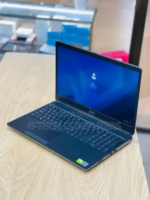 New Laptop Dell Precision 15 7550 32GB Intel Core i5 SSD 512GB