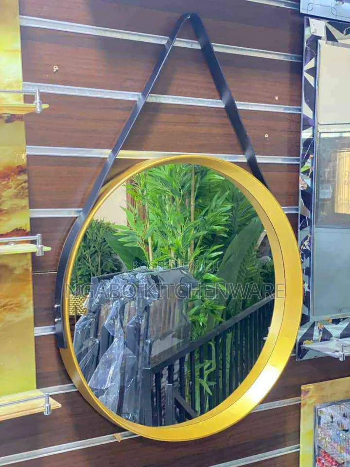 Mirror Round Design