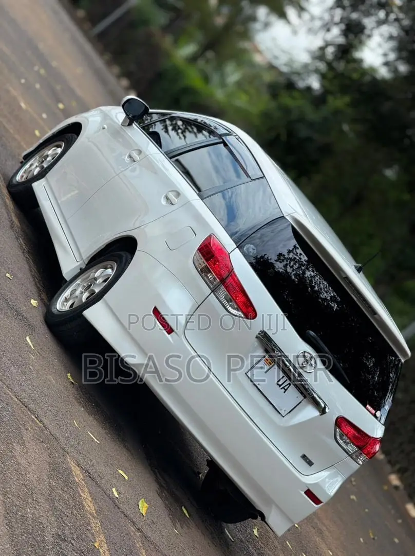 Toyota Wish 2012 White