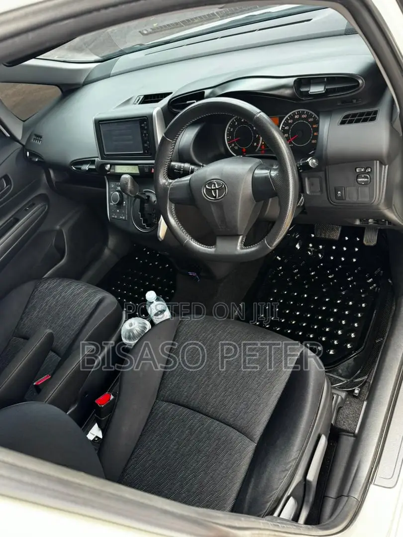 Toyota Wish 2012 White