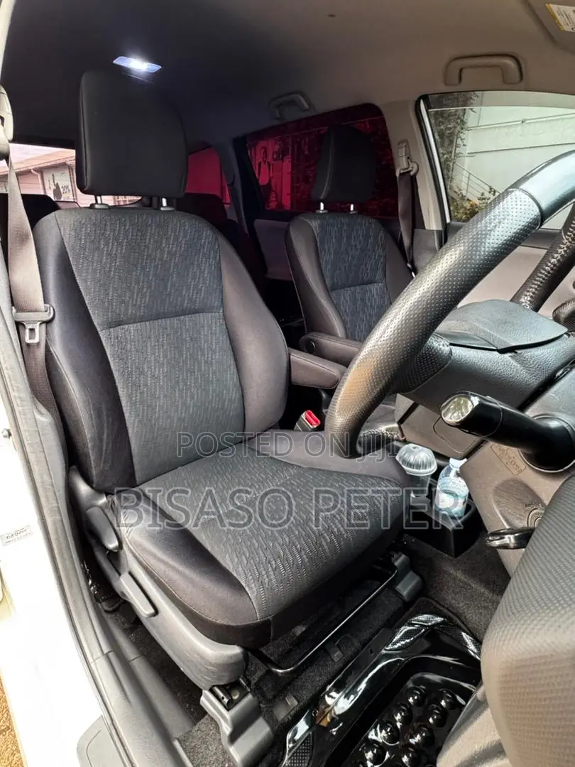 Toyota Wish 2012 White