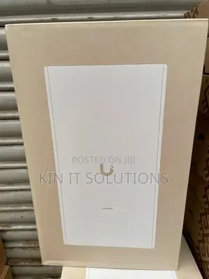 Unifi U6 Mesh Pro .
