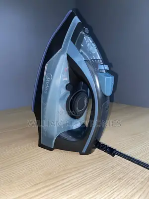 Midea Steam Iron