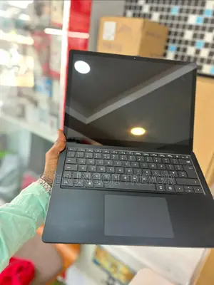 Laptop Microsoft Surface 16GB Intel Core i5 SSHD (Hybrid) 512GB
