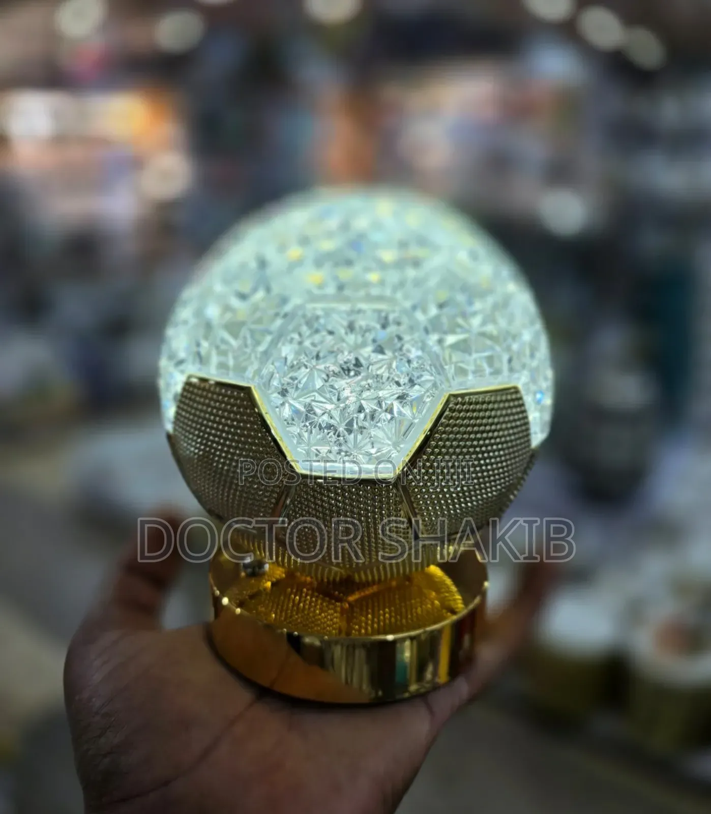Luxurious Round Gold Crystal Led Lamp