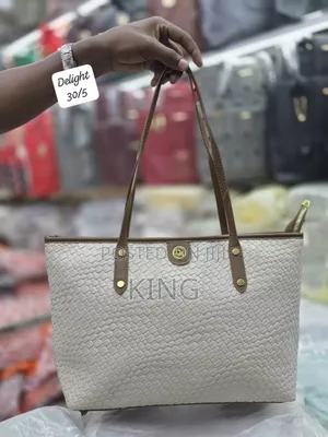 Exclusive Delight
30/5 Handbag
