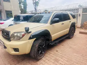 Toyota Hilux Surf 2009