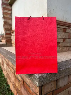 Bella Textured Gift Bag (Large) - Red