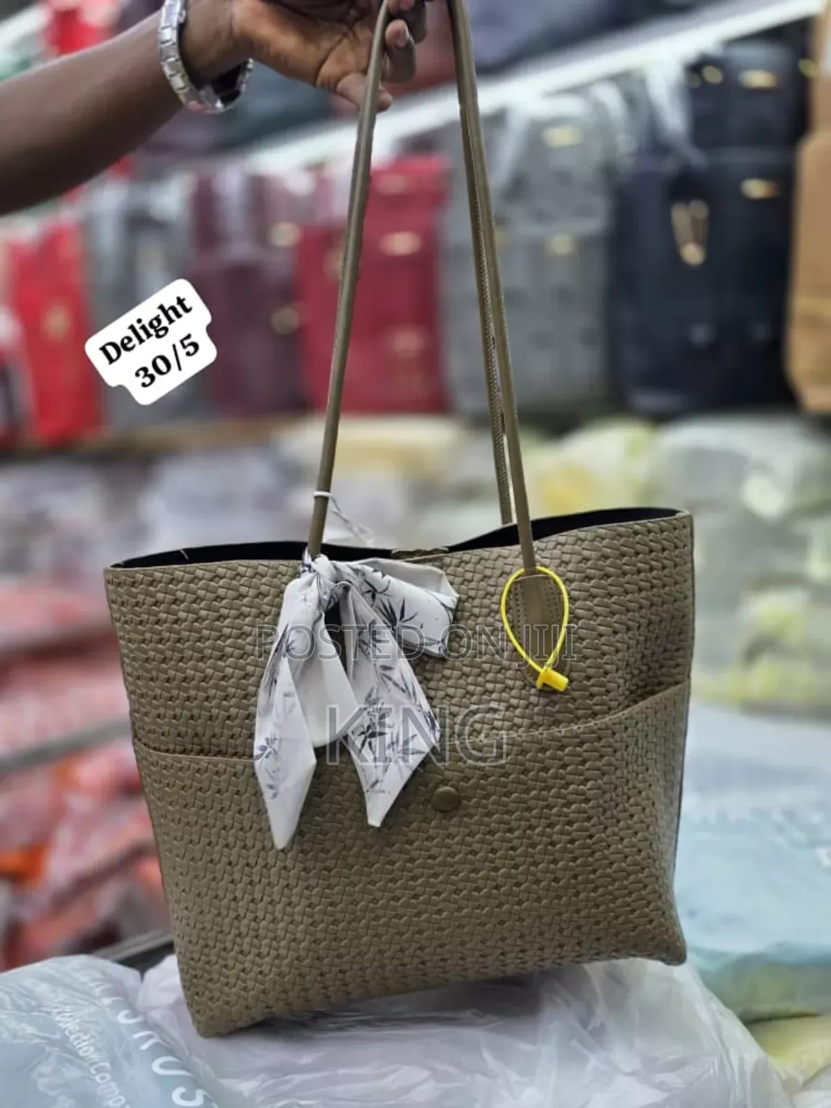 Majestic Delight
30/5 Handbag