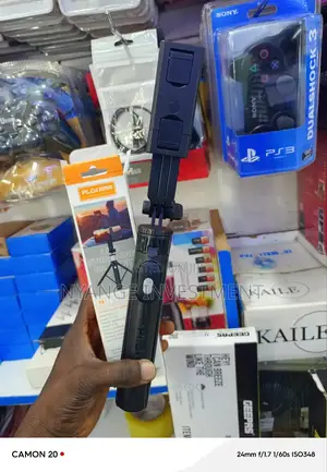 Tripod Stand for Live Streaming. 