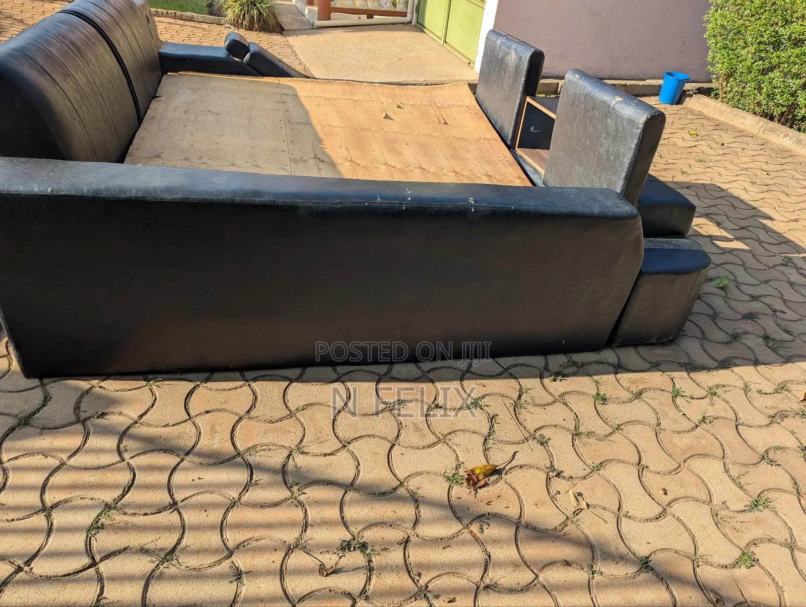 Exotic Second Hand Bed