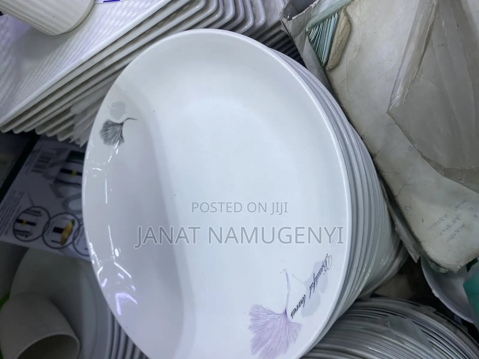 Circular Small Simple Purplish Flower Design Dinner Plates