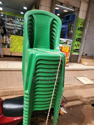 Armless Lida Plastic Chairs (Green)