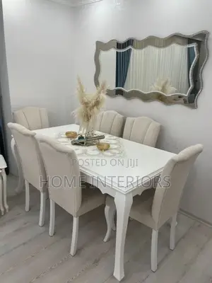 Light Cream Dinning Table Set