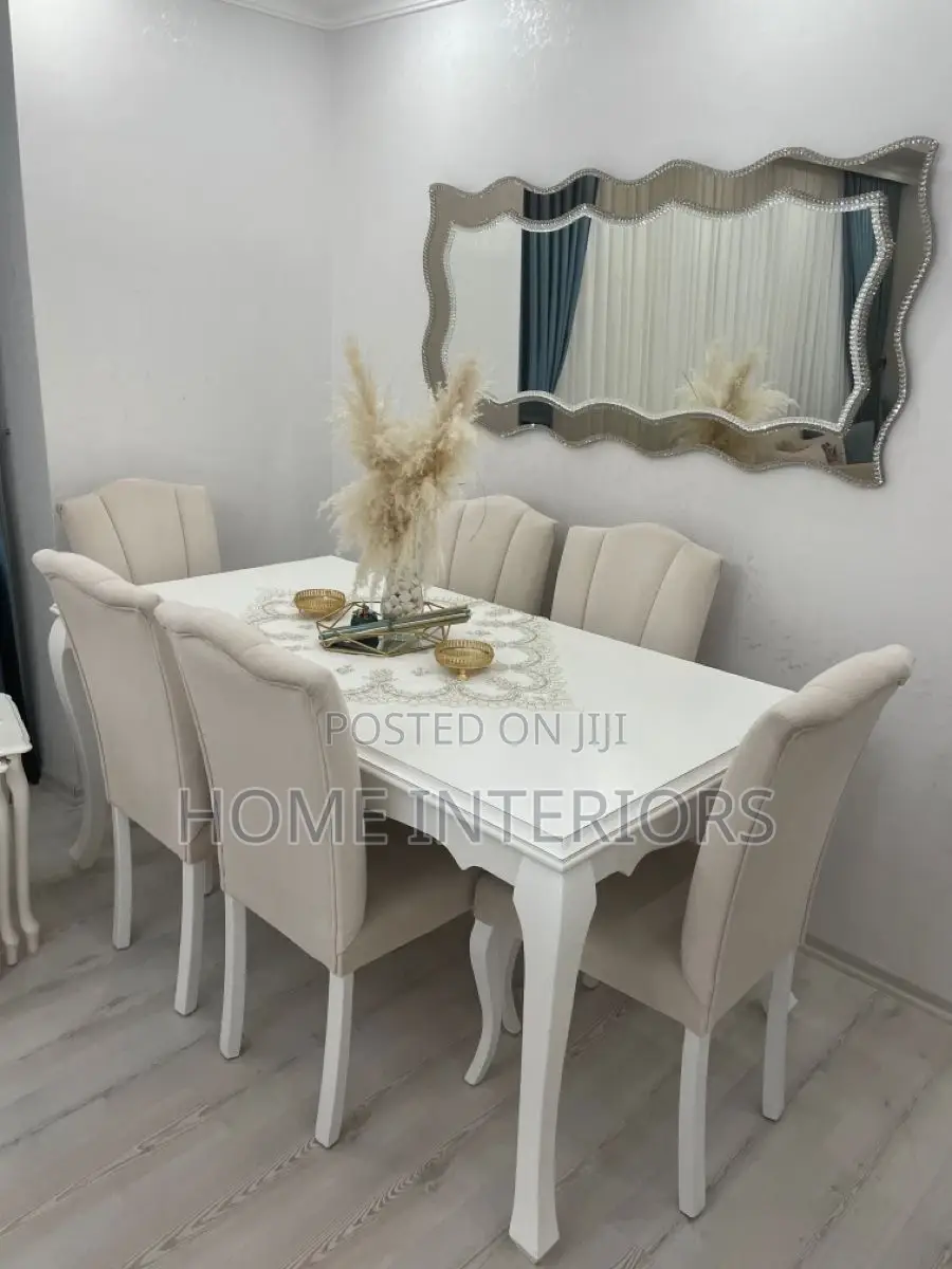 Light Cream Dinning Table Set