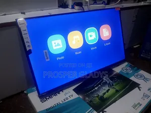 Smart Plus 32 Digital Flat Screen Flameless.