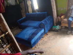 Genny L Sofa Set