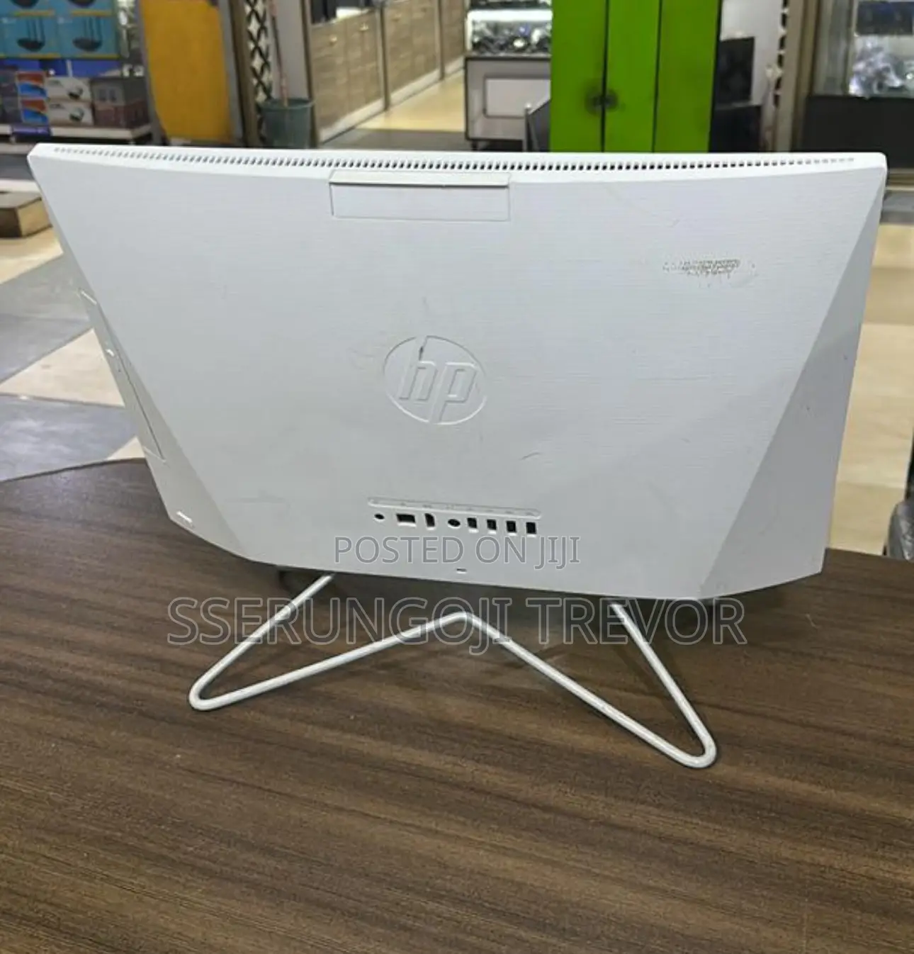 Desktop Computer HP 200 G4 22 All-in-One 8GB Intel Core I5 SSD 1T