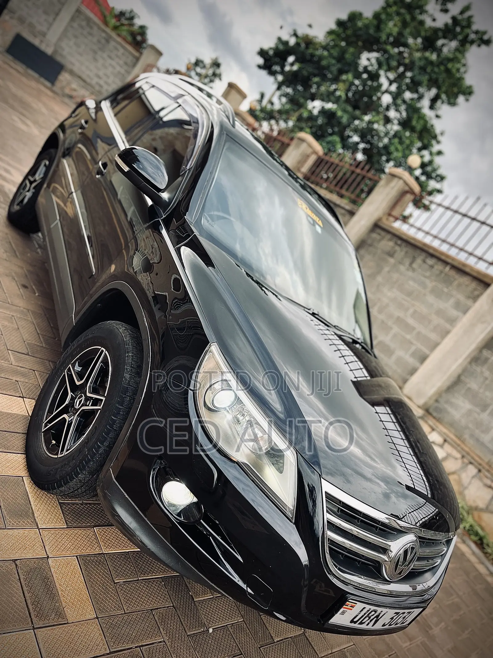 Volkswagen Tiguan 2010 Black