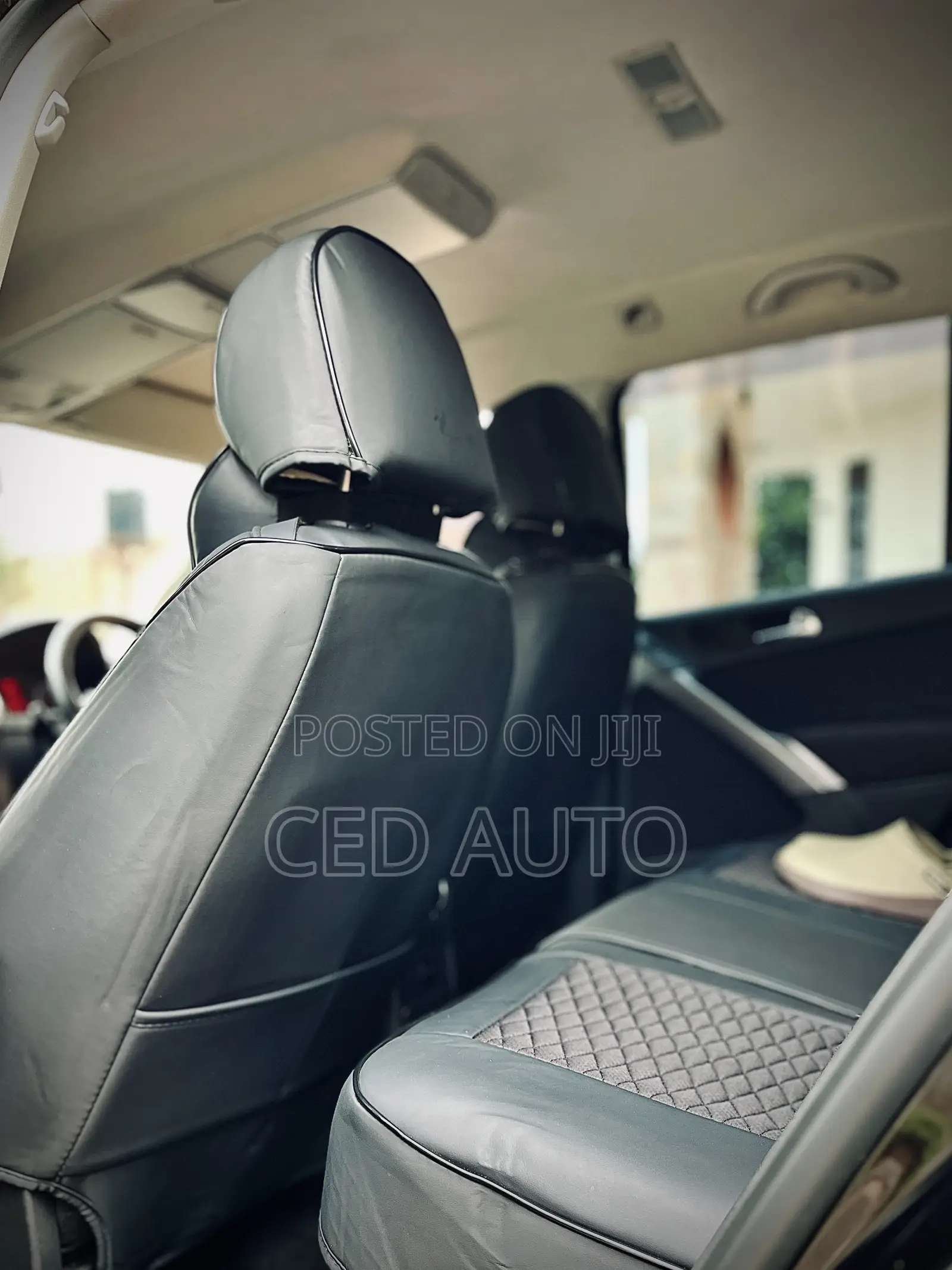 Volkswagen Tiguan 2010 Black