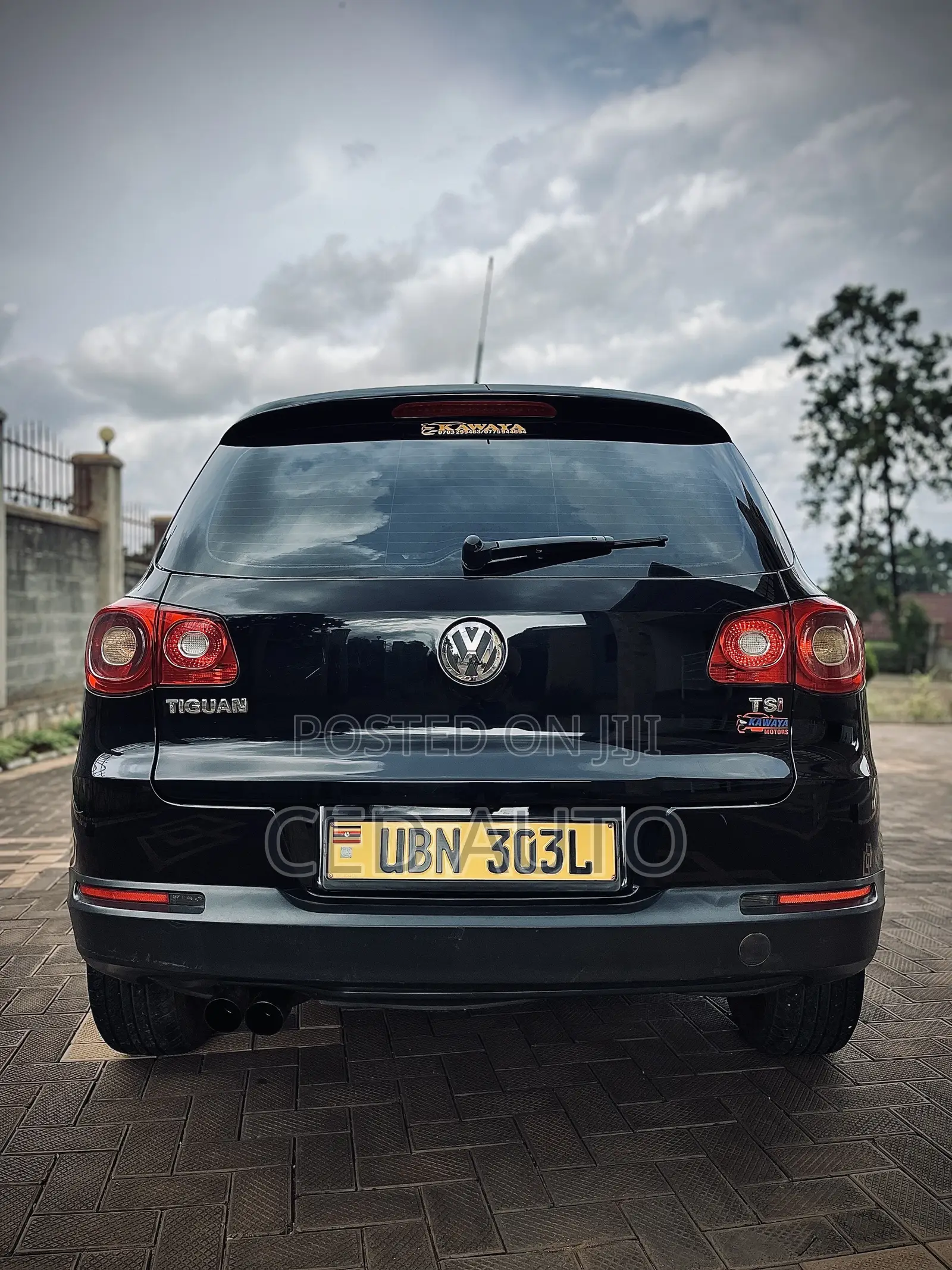 Volkswagen Tiguan 2010 Black