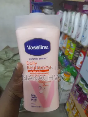 Vaseline Daily Brightening