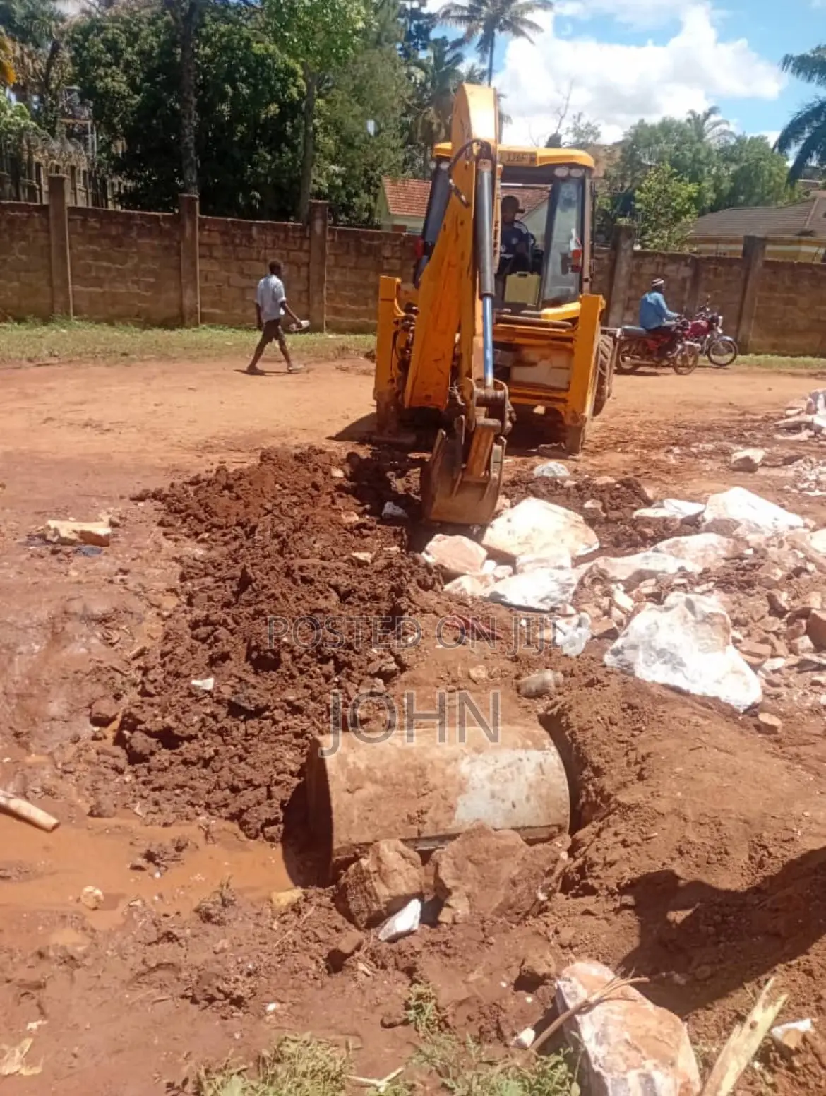 Jcb Backhoe For Hire