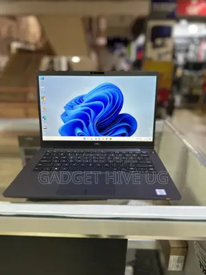 Laptop Dell Latitude 5300 8GB Intel Core I5 SSD 256GB