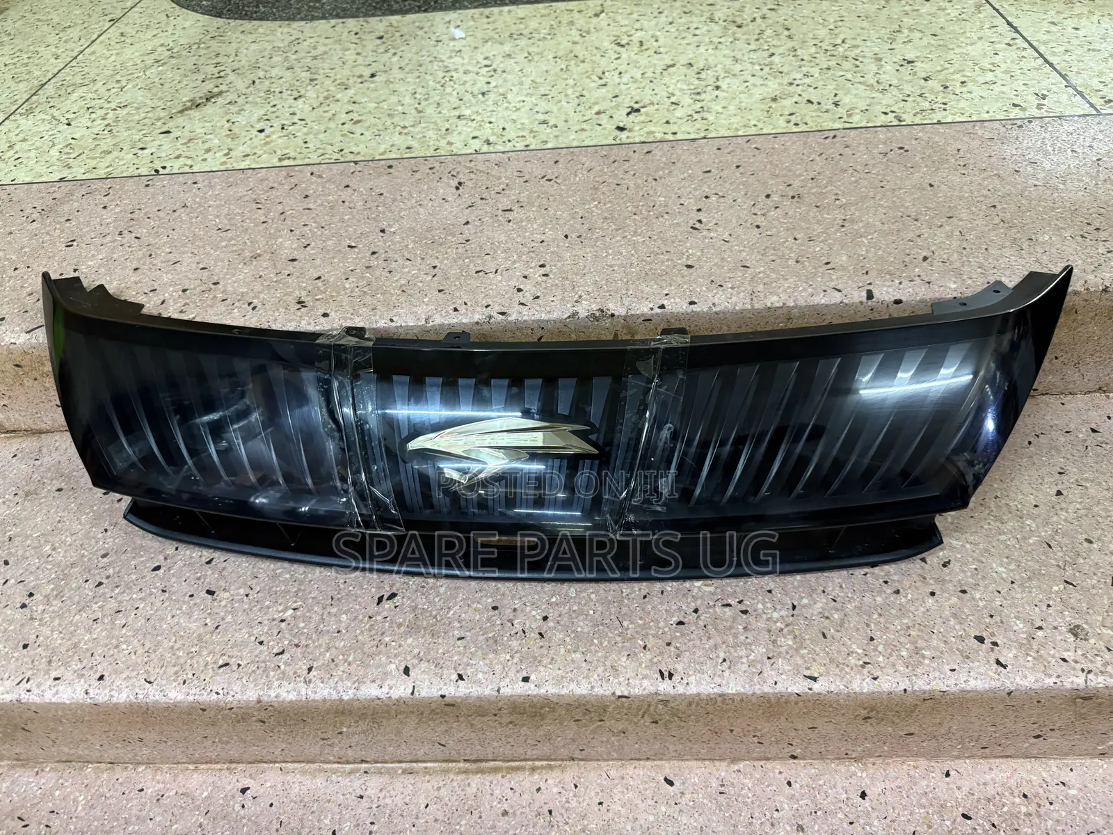 Harrier 2014 - 2019 Grille