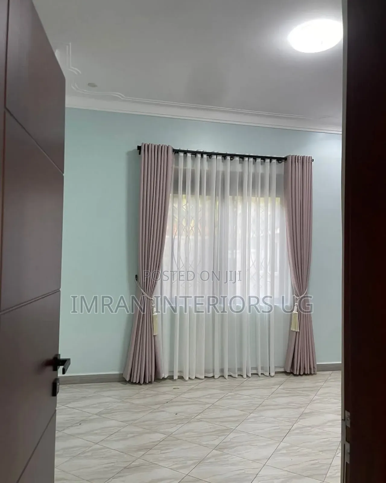Good Quality Curtains Per Meter Available in All Designs.