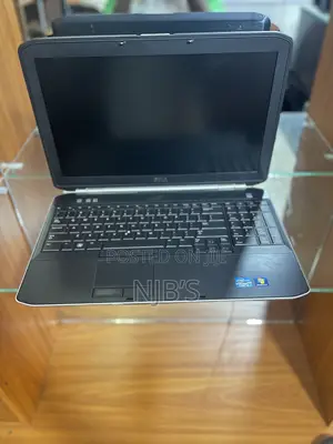 Laptop Dell Latitude E5520 4GB Intel Core i3 HDD 320GB