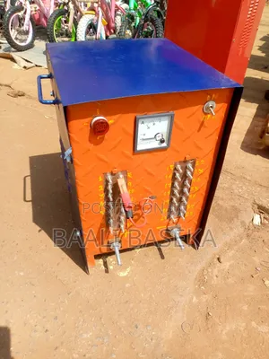 Hybrid Battery Charger/24 Batteries