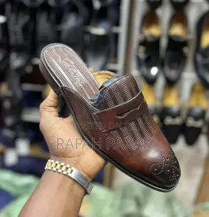Original Classic Men’S Dark Tan Clark Half Shoes