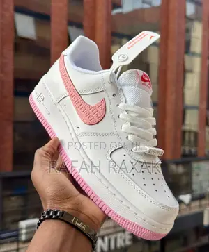 Women’S White/Pink Nike Air Force 1 “Valentine” Low Sneakers