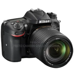 Nikon D7200 With 18-55mm Vr Lens