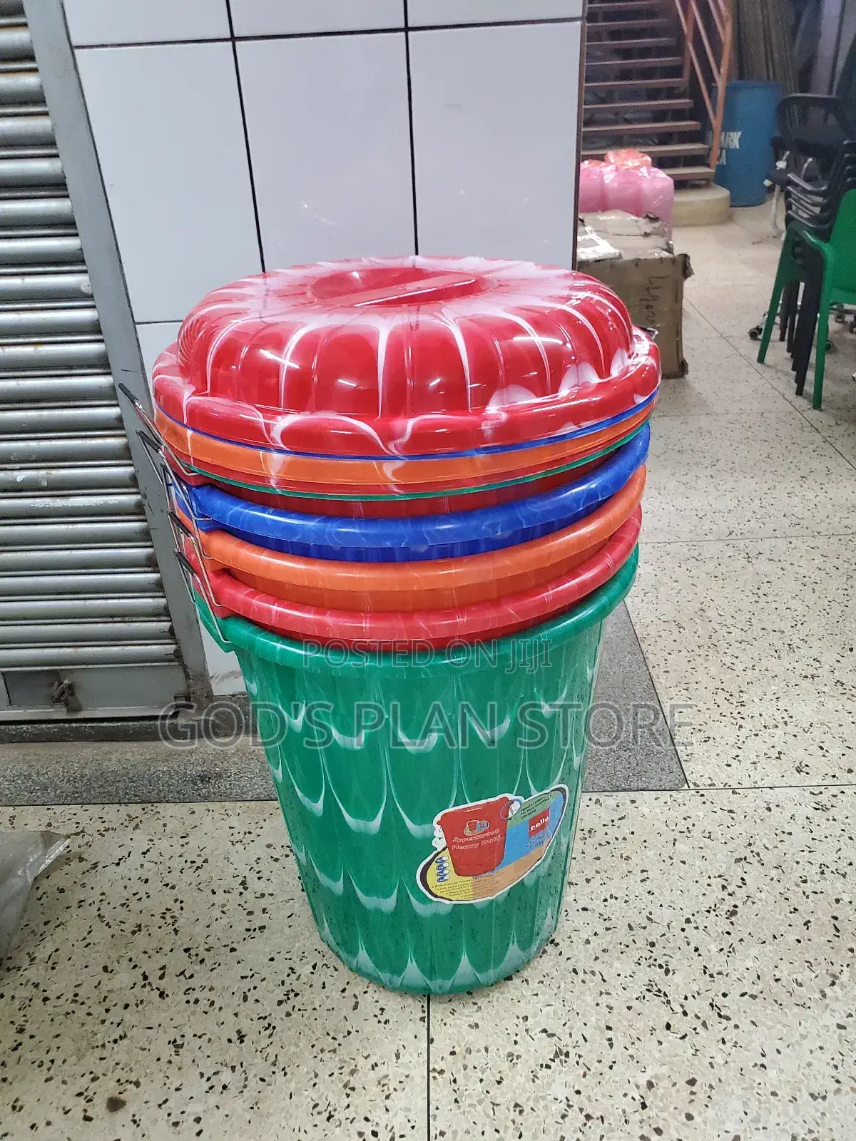 Imported Plastic Buckets Plastic Buckets 140litres