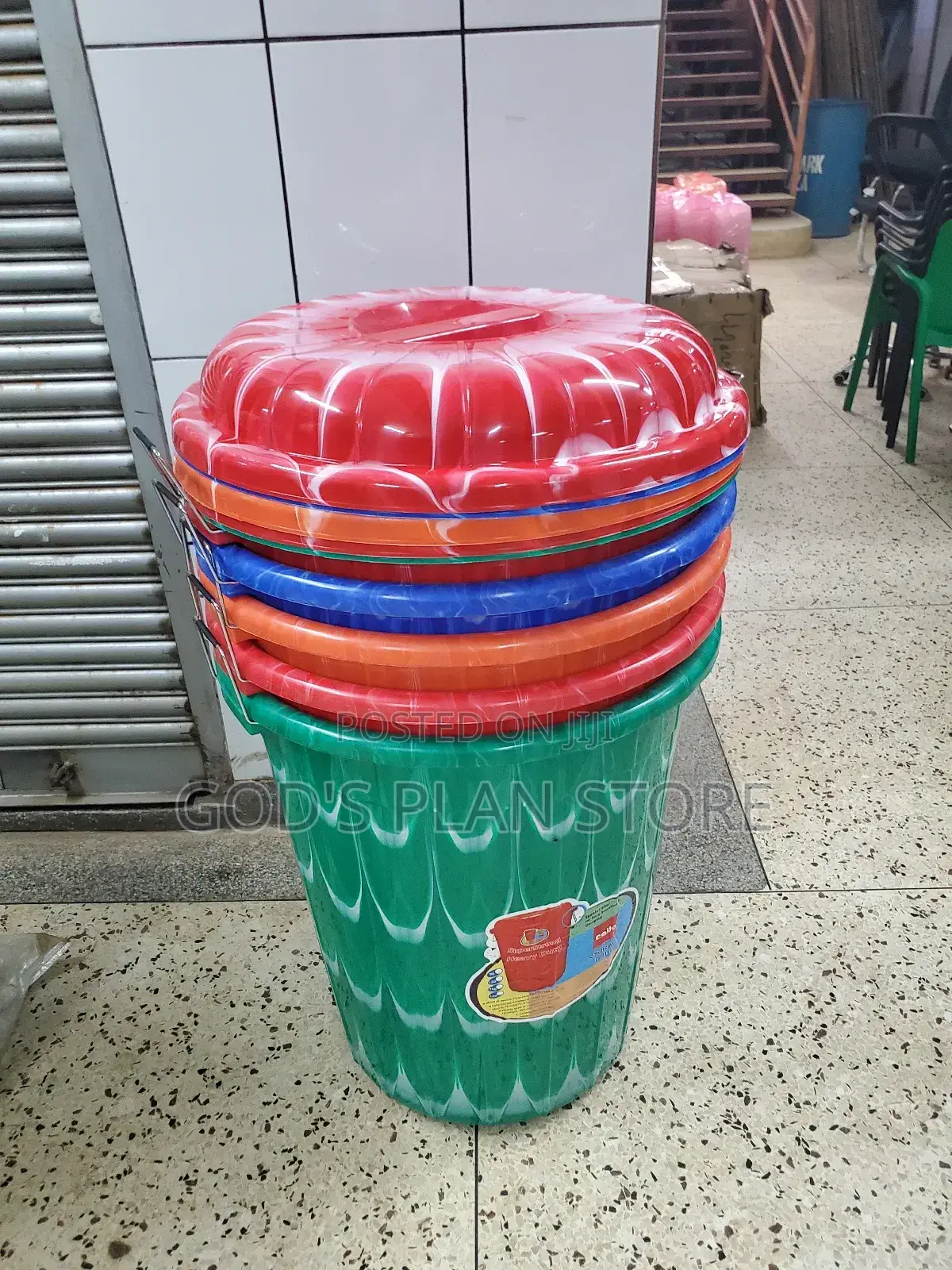 Imported Plastic Buckets Plastic Buckets 140litres