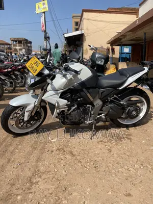 Honda CBR 2022 White