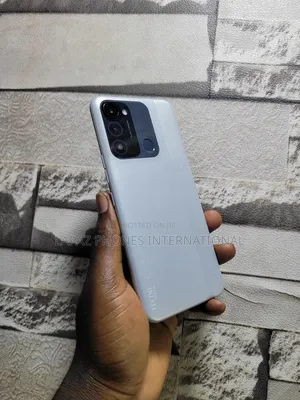 Tecno Spark 8C 64 GB White