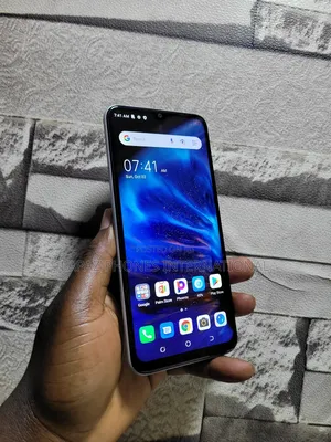 Tecno Spark 8C 64 GB White