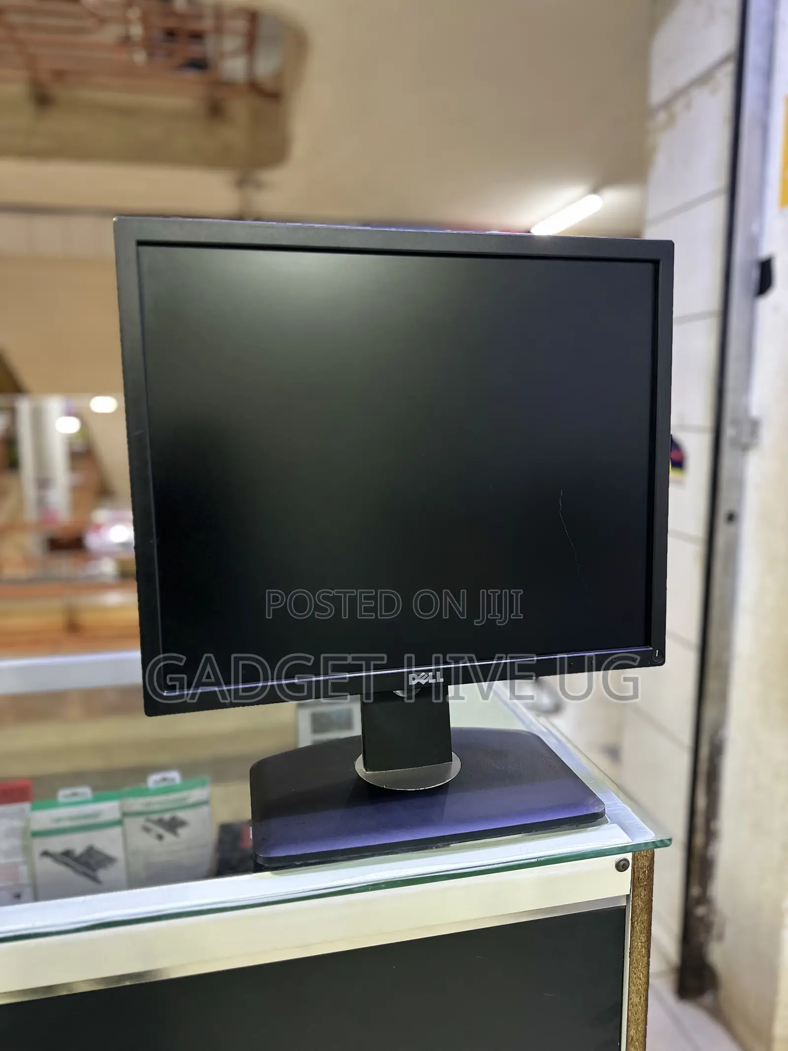 19” Square Hdmi Monitor