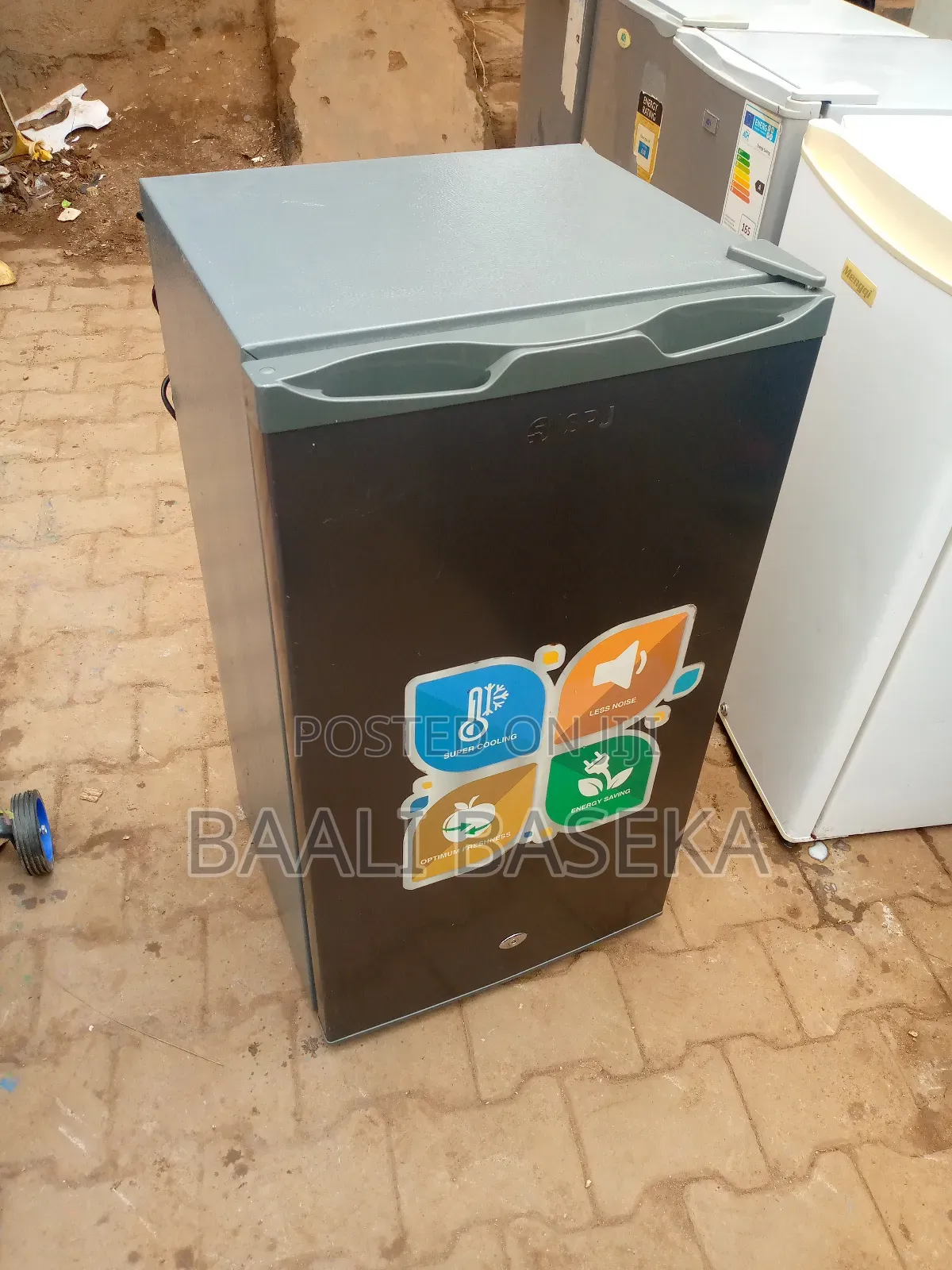 Fridge Compressor Repairing and Gas Refilling Masters