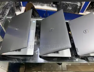Laptop Dell Latitude 7400 16GB Intel Core I7 HDD+SSD 512GB