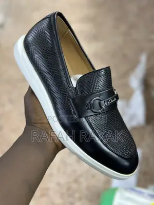 Men’S Classic Black/White Clarks Smart Casual Loafers