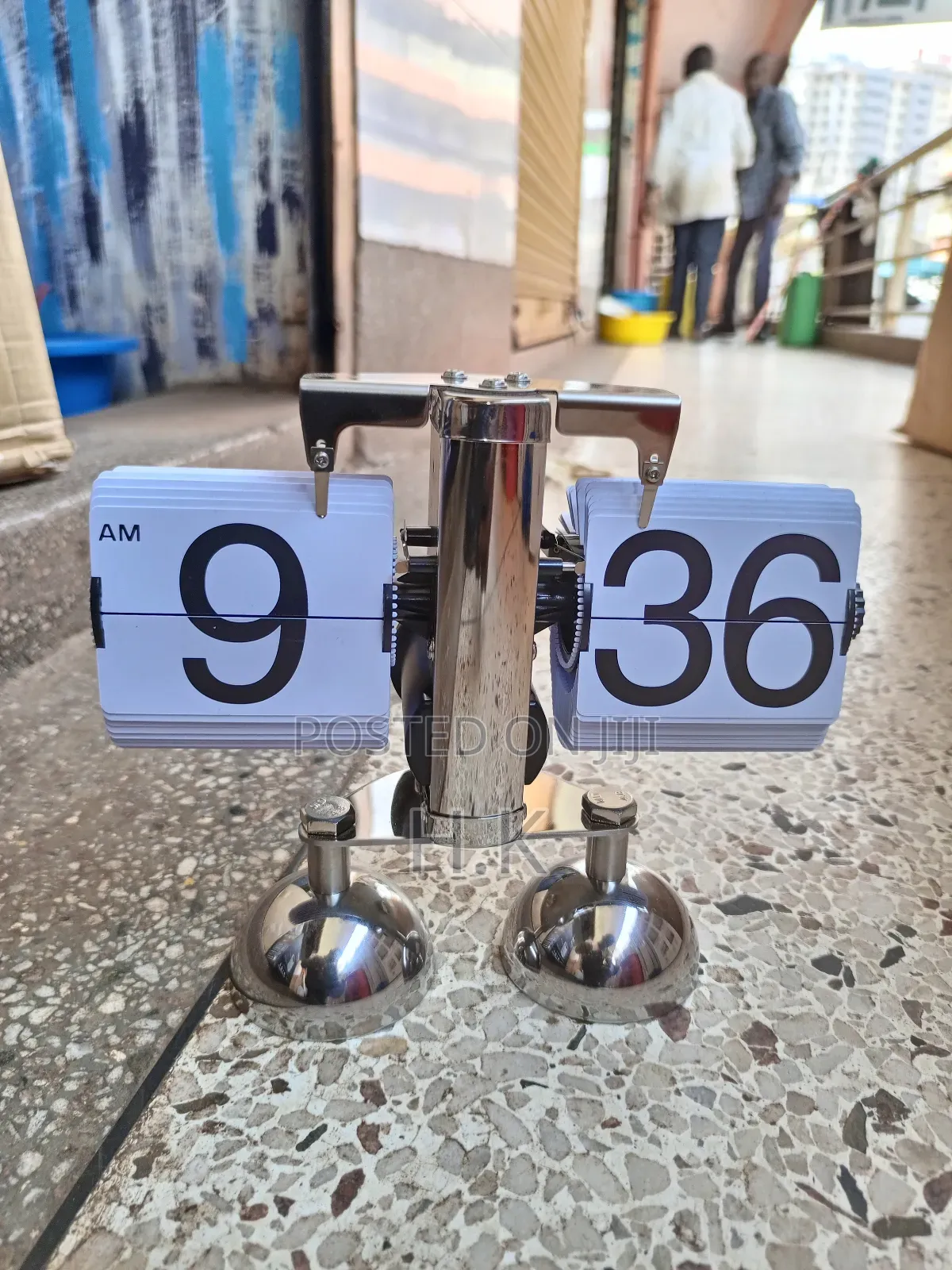 Retro Flip-Down Clock