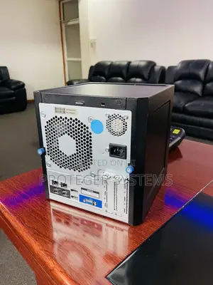 Server HP ProLiant ML 16GB Intel Xeon HDD+SSD 2T