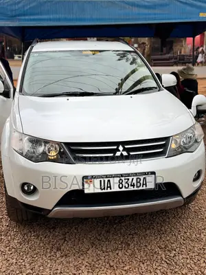 Mitsubishi Outlander 2010 White