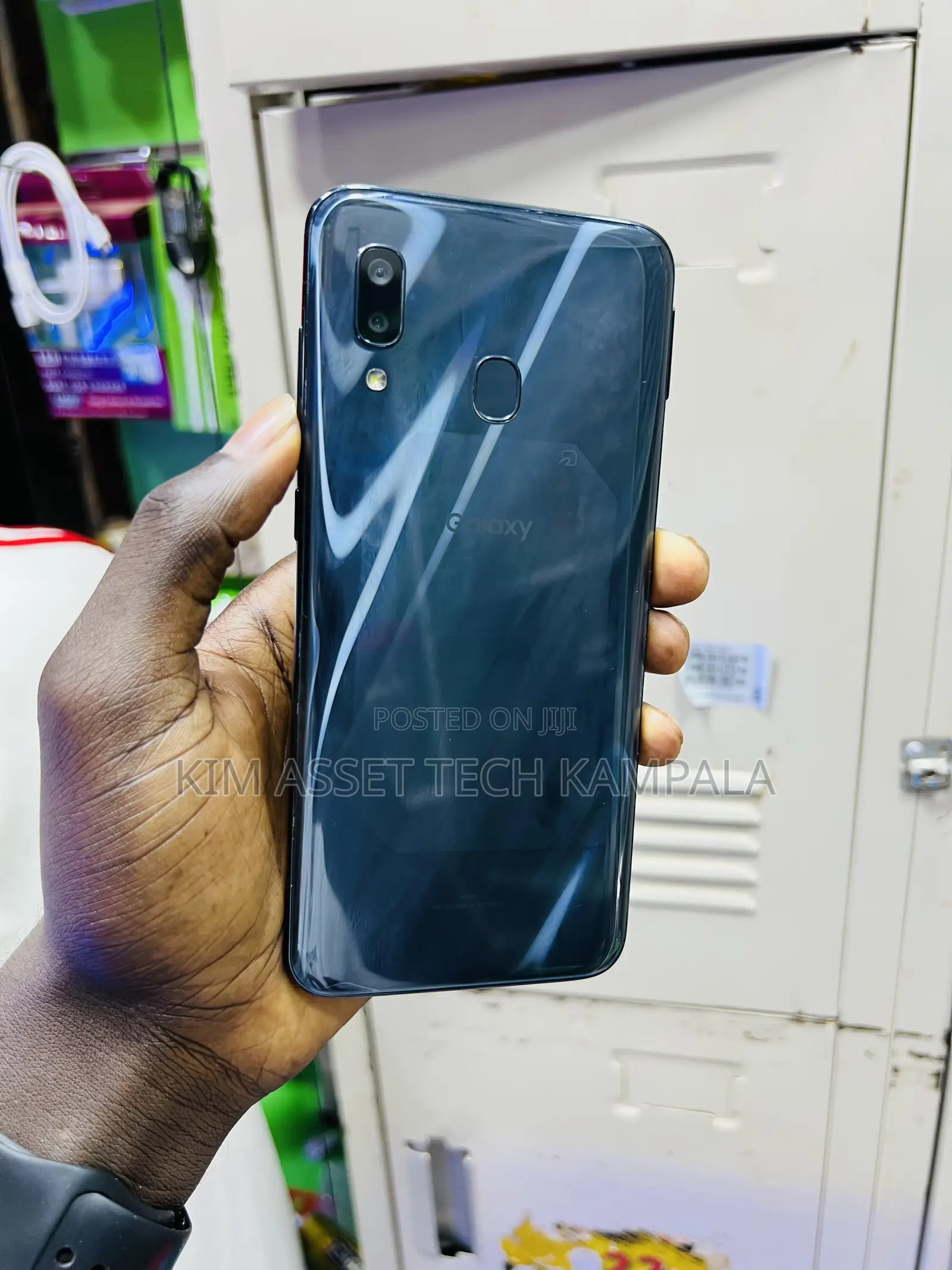 Samsung Galaxy A30 64 GB Black