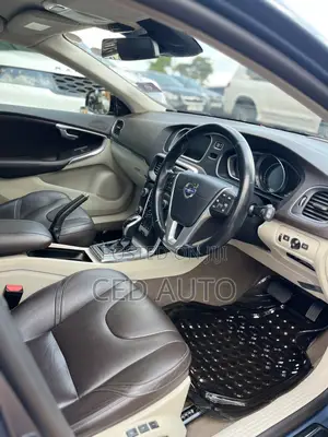 Volvo V40 2015 Blue